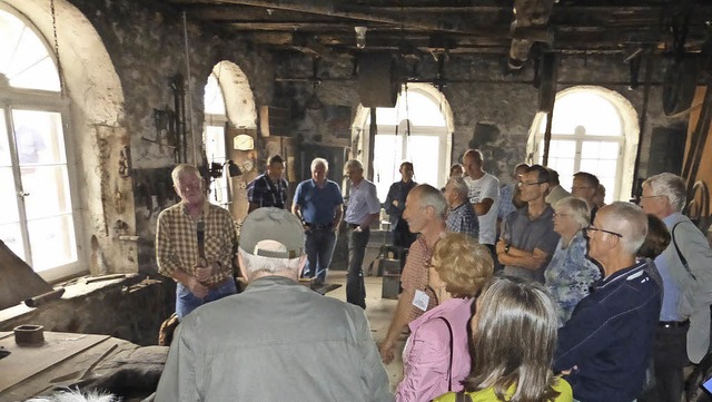 Viele Besucher bestaunten beim Tag des...mals die restaurierte Hammerschmiede.   | Foto: R. Gutjahr