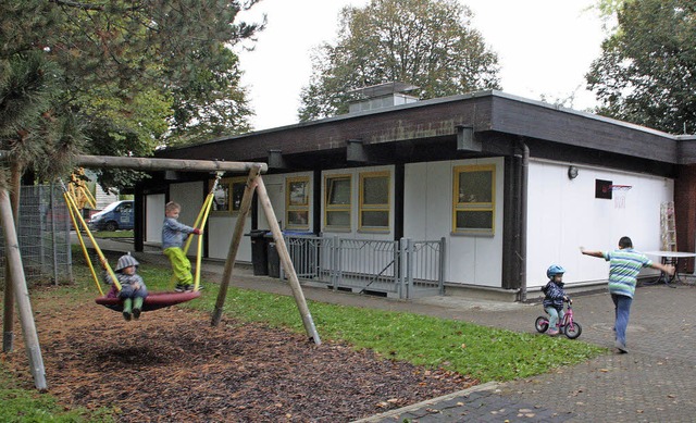 Whrend die Abholzeiten am Kindergarte.... Fr einige Eltern ist dies zu frh.   | Foto: Jrn Kerckhoff