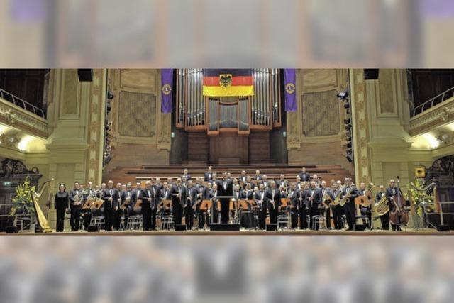 Musikkorps der Bundeswehr aus Siegburg spielt in der Geroldsecker Halle