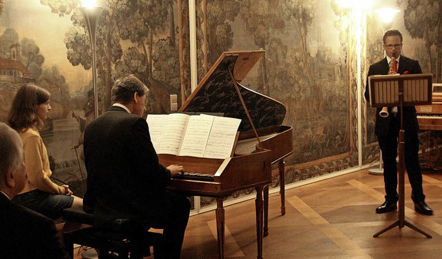 Wolfgang Brunner am Hammerflgel und E...W. A. Mozart und Johann Michael Haydn.  | Foto: Hans Jrgen Kugler