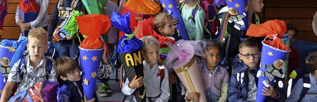 Farbenfroh ging es zu bei der Einschulung der Erstklssler in Schallstadt.  | Foto: Marco Felber/Andrea Gallien