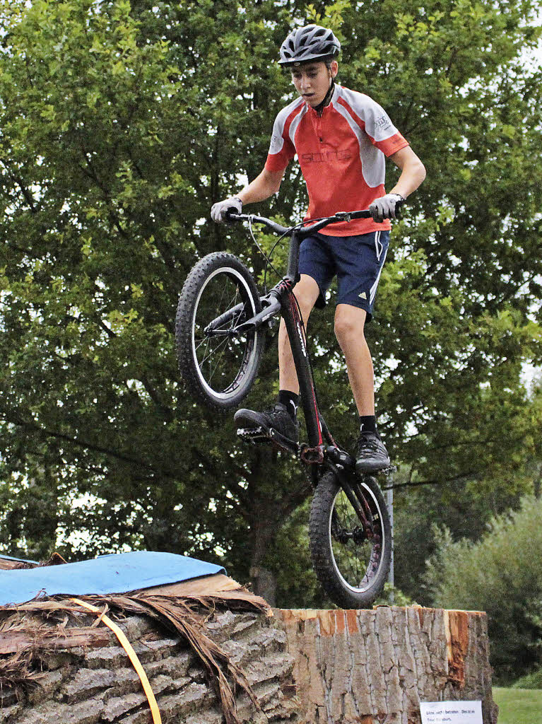 Kai Hatt (14) auf dem Fahrradparcours.