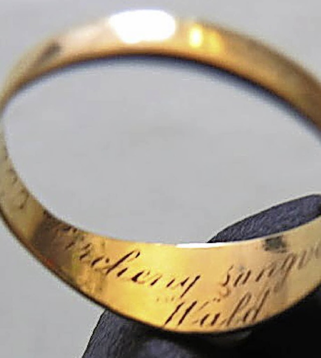 Wer kennt diesen Ring?  | Foto: ZVG