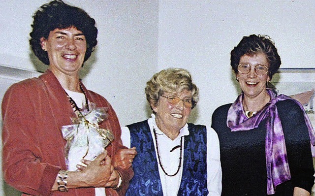 Historisch: 1995 wurde Helga Pfalzer (...r Ehrennadel des Landes ausgezeichnet.  | Foto: Heinz u. Monika Vollmar