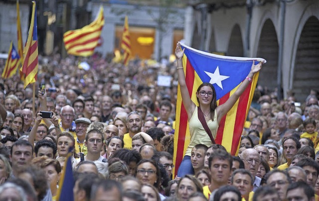 Viele Katalanen  demonstrieren  fr di... alle ihrer Landsleute verstehen das.   | Foto: dpa