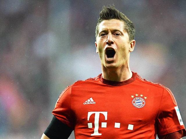 Robert Lewandowski von Bayern Mnchen traf gegen Wolfsburg fnf Mal.  | Foto: AFP