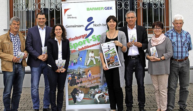 Sind stolz auf das 20. Sport-Spa-Heft...ller, Andrea Fassnacht und Rolf Vogt.   | Foto: judith REinbold