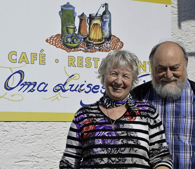Inge und Karl-Heinz Hambrecht feiern Goldene.  | Foto: Helena Kiefer