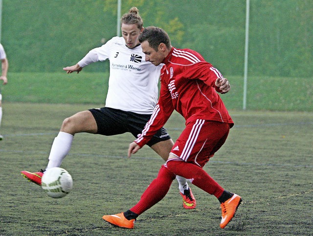 Im Vorwrtsgang: Der Lffinger Adam Zi...gen im Derby gegen Bonndorf gesperrt.   | Foto: reinhardt