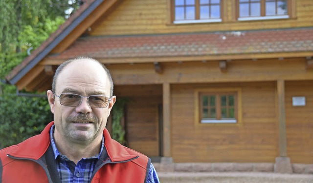 Reinhard Meier an seinem Lieblingsplat...lockhaus an der Oberwasen-Teichanlage.  | Foto: Klaus Fischer