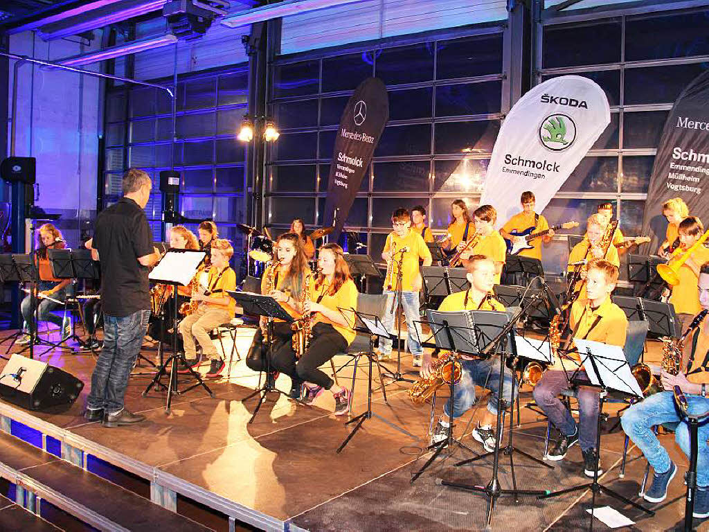Die „Crazy Marquis“ der Markgrafen Realschule sorgten bei der Werkstattparty für die Musik. Später spielte die Bigband des goethe-Gymnasiums. Die „Crazy Marquis“ der Markgrafen Realschule sorgten bei der Werkstattparty für die Musik. Später spielte die Bigband des goethe-Gymnasiums.