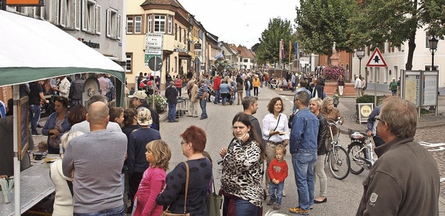 Stndiges Kommen und Gehen in der Innenstadt.  | Foto: Michael Haberer