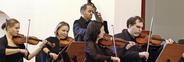 Die Philharmonie der Stadt Lahr unter ... die Solisten umsichtig und sensibel.   | Foto: Heidi Fel