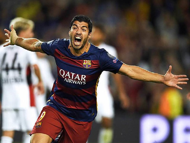 Luis Suarez bejubelt seinen Siegtreffe...n FC Barcelona gegen Bayer Leverkusen.  | Foto: AFP