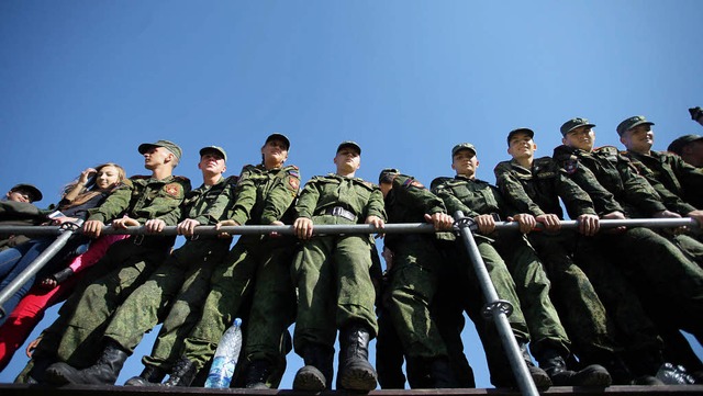 Rekruten der pro-russischen Separatisten im Donbass   | Foto: afp