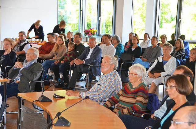 So gut besucht wie beim Neubrgerempfang ist der Ratssaal selten.  | Foto: Sylvia-Karina  Jahn