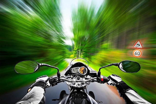 Es ist nicht klar, ob der Motorradfahr...e Verletzungsgefahr ist allemal hher.  | Foto: Wolfgang Zwanzger