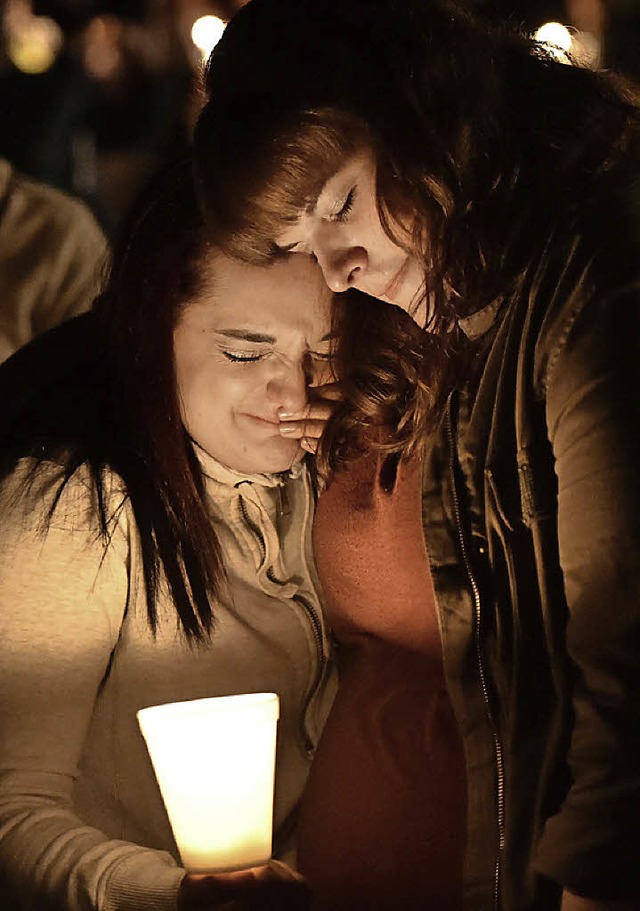 Gedenkfeier in Roseburg an die Opfer des Amoklaufs  | Foto: AFP