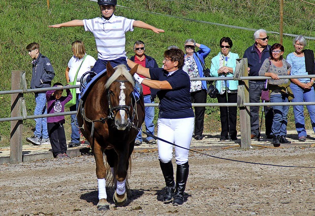Anna gehrt zu den jungen Reiterinnen,...icht gehrt dazu auch eine Portion Mut  | Foto: Rolf Reimann
