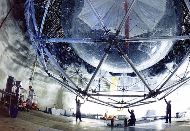 Im Sudbury Neutrino Observatory werden Neutrinos erforscht.   | Foto: dpa