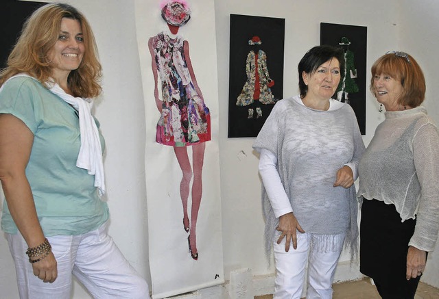 Die drei Knstlerinnen Gesa Friede, Lu...n ihrem gemeinsamen Atelier in Hausen.  | Foto: Martina Faller