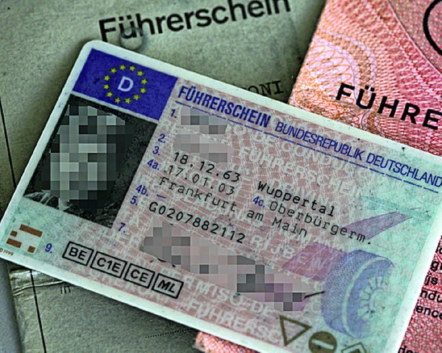 Nicht so einfach ersetzbar: ein deutscher Fhrerschein   | Foto: dpa