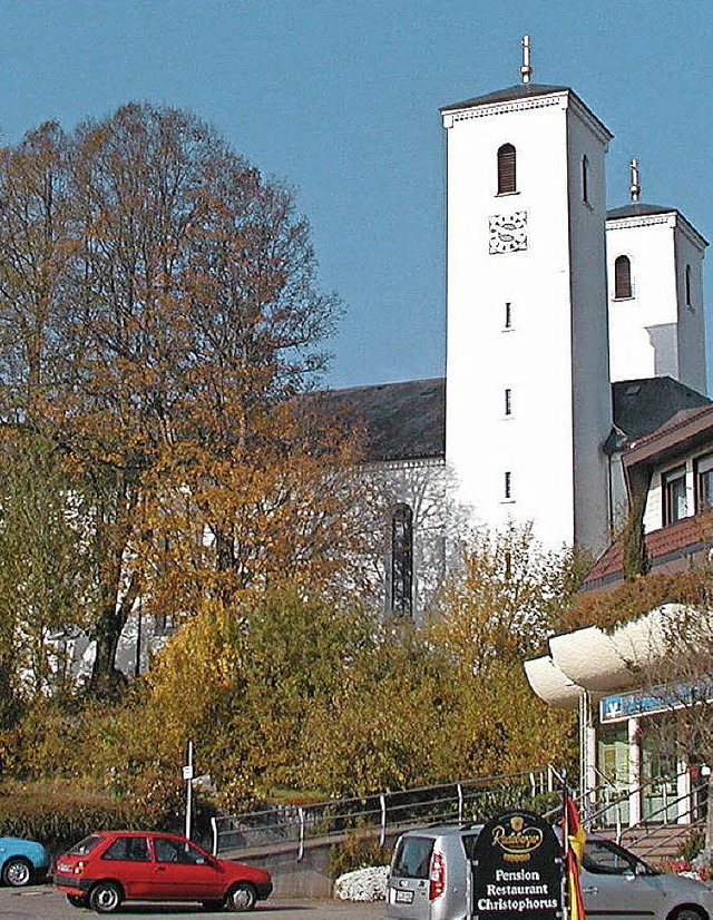 Im Turm mit der Uhr hngen die Glocken von St. Zeno.  | Foto:  Wolfgang Adam