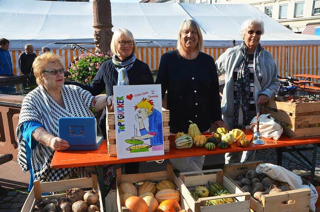 Die Topfgucker verkaufen gespendetes Obst und Gemse fr den guten Zweck.  | Foto: Sylvia-Karina Jahn