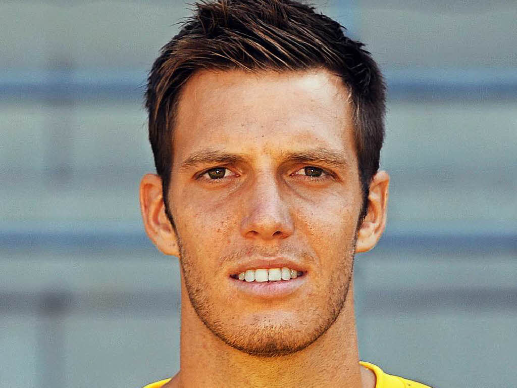 Simon Pouplin, einst Stamm-Keeper im SC-Tor, wurde 2011 von Oliver Baumann verdrngt. Nach einem Jahr  Arbeitslosigkeit wechselte er zum FC Souchaux, inzwischen ist er Ersatztorhter bei OGC Nizza in der Ligue 1.