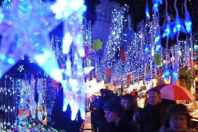 Straburger Weihnachtsmarkt wird in Peking aufgebaut