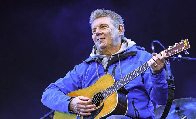 Dieter Reiter, der Oberbrgermeister v...rganisator, griff selbst zur Gitarre.   | Foto: dpa