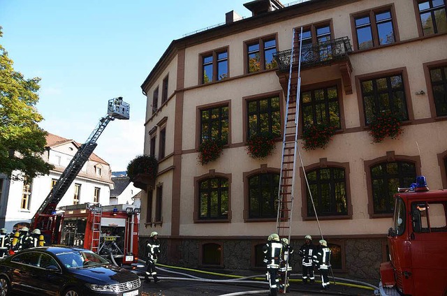Feuerwehrbung am Brgerhaus in der Schlettstadtallee  | Foto: Sylvia Timm