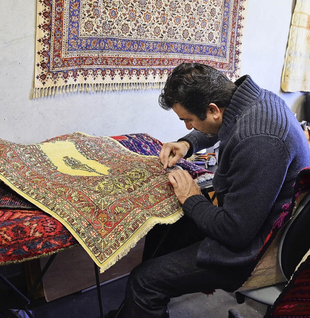 Ein Stck Orient im Okzident: Ali Lash...t wertvolle Teppiche und Tapisserien.   | Foto: Annette Mahro