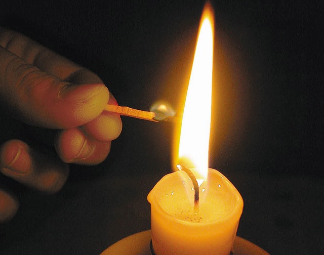 Nicht nur eine Kerze wollen die Murger...evereins in der Neuen Mitte anznden.   | Foto: Petra Littner
