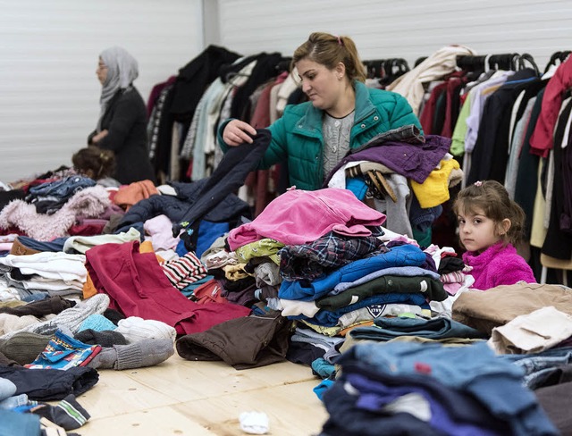 Momentan gut gefllt ist die Kleiderkammer in der Landeserstaufnahmestelle.  | Foto: patrick seeger