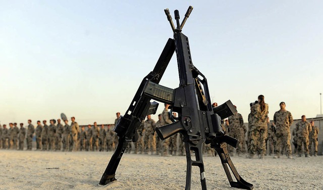 Im Afghanistan-Einsatz bewhrt: G36-Gewehre der Bundeswehr   | Foto: dpa