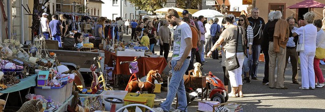 Der Flohmarkt gehrt zum festen Progra...am Kilwisonntag heit: Rust im Trend.   | Foto: Bernhard Rein