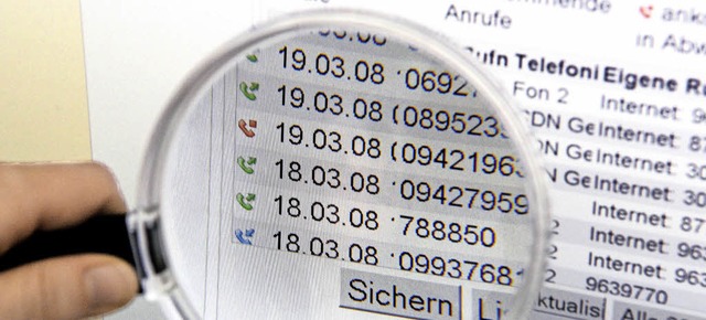 Auch Telefondaten werden knftig gespeichert werden.   | Foto: dpa