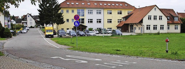 Die Gottenheimer Schulstrae mit dem B... Ortsmitte&#8220; bebaut werden soll.   | Foto: manfred frietsch