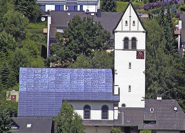 Evangelische Bergkirche mit  &#8222;Schnauer Schpfungsfenster&#8220;   | Foto: Privat
