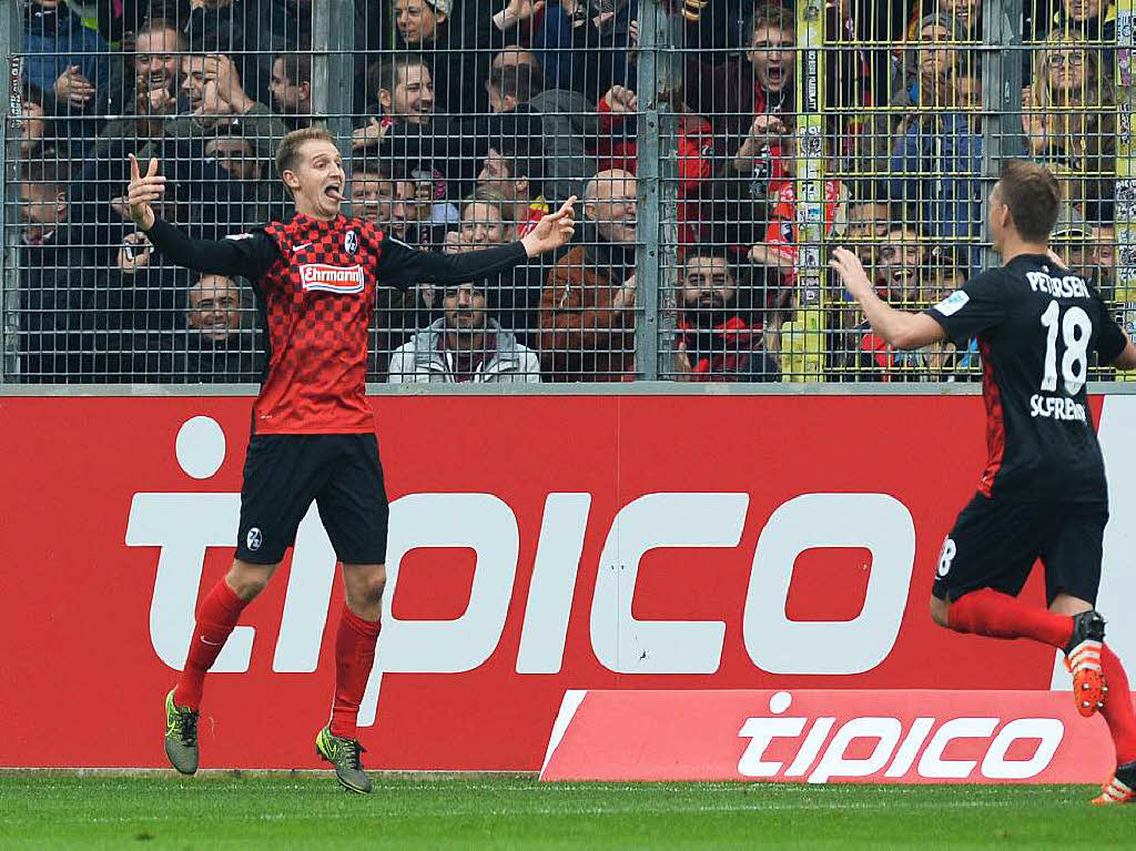 Ein schnes Spiel fr die Zuschauer am Sonntagnachmittag im Schwarzwaldstadion.