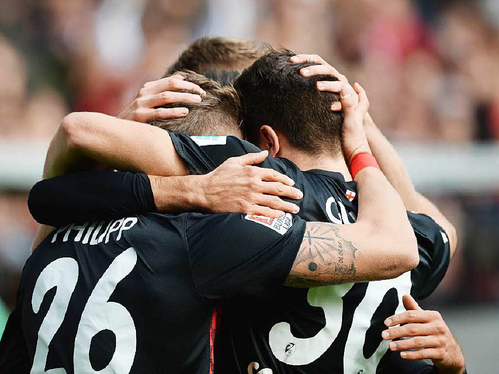 Ein schnes Spiel fr die Zuschauer am Sonntagnachmittag im Schwarzwaldstadion.