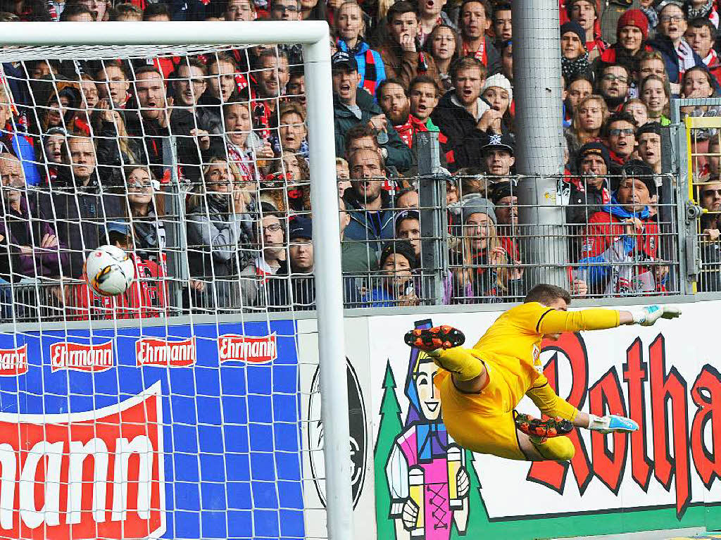 Ein schnes Spiel fr die Zuschauer am Sonntagnachmittag im Schwarzwaldstadion.