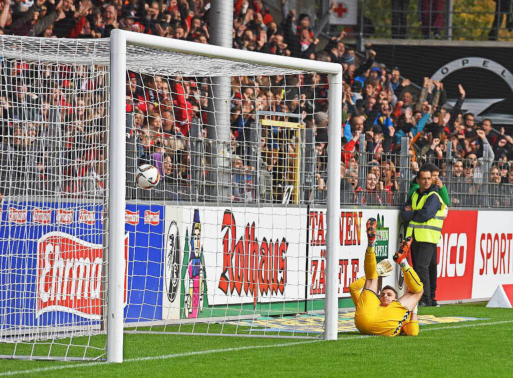 Ein schnes Spiel fr die Zuschauer am Sonntagnachmittag im Schwarzwaldstadion.