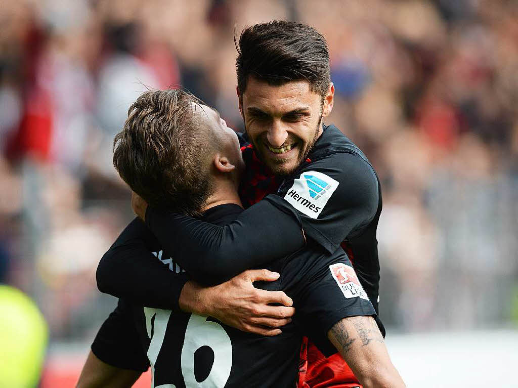 Ein schnes Spiel fr die Zuschauer am Sonntagnachmittag im Schwarzwaldstadion.