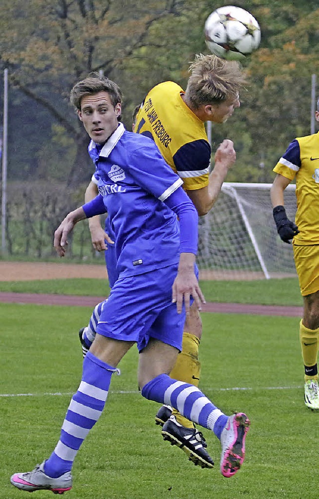 Der Freiburger Fabian Kunitzky im Zwei...mit  dem Oberrieder Maximilian Brender  | Foto: Hecht