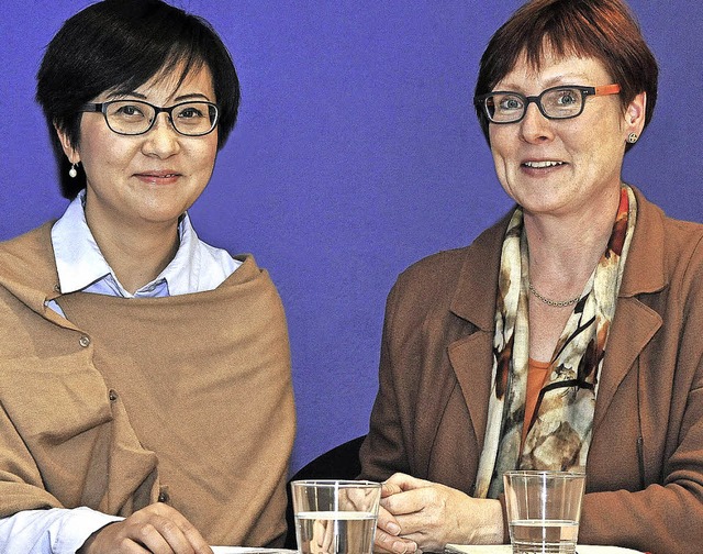 Chunyan Yao (Mentee, links) und Astrid Bruynck (Mentorin)   | Foto: Kunz