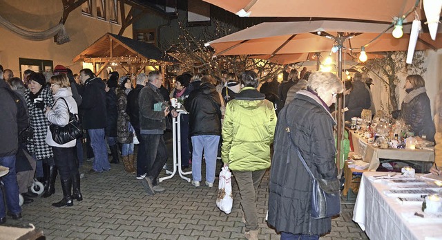 Die Vorbereitungen fr die Adventsvera...Hauptversammlung der HHG Rheinhausen.   | Foto: Archivfoto: Jrg Schimanski