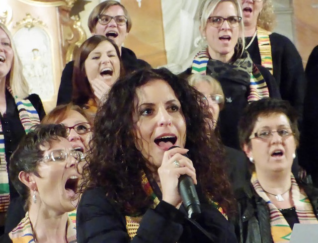 Der Gospelchor Swinging Spirit aus Schutterwald gab ein Konzert in Friesenheim.   | Foto: Frank Leonhardt