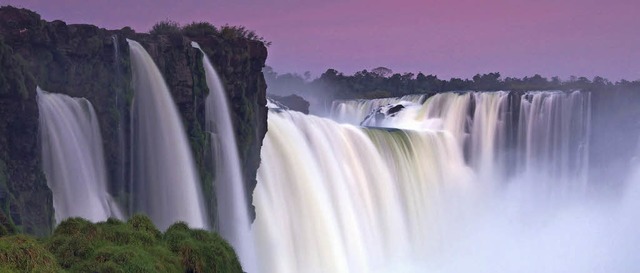 Wie ein Bad der Gtter: Die Iguaz-Was...#8211; fotografiert von Markus Mauthe.  | Foto: PR 